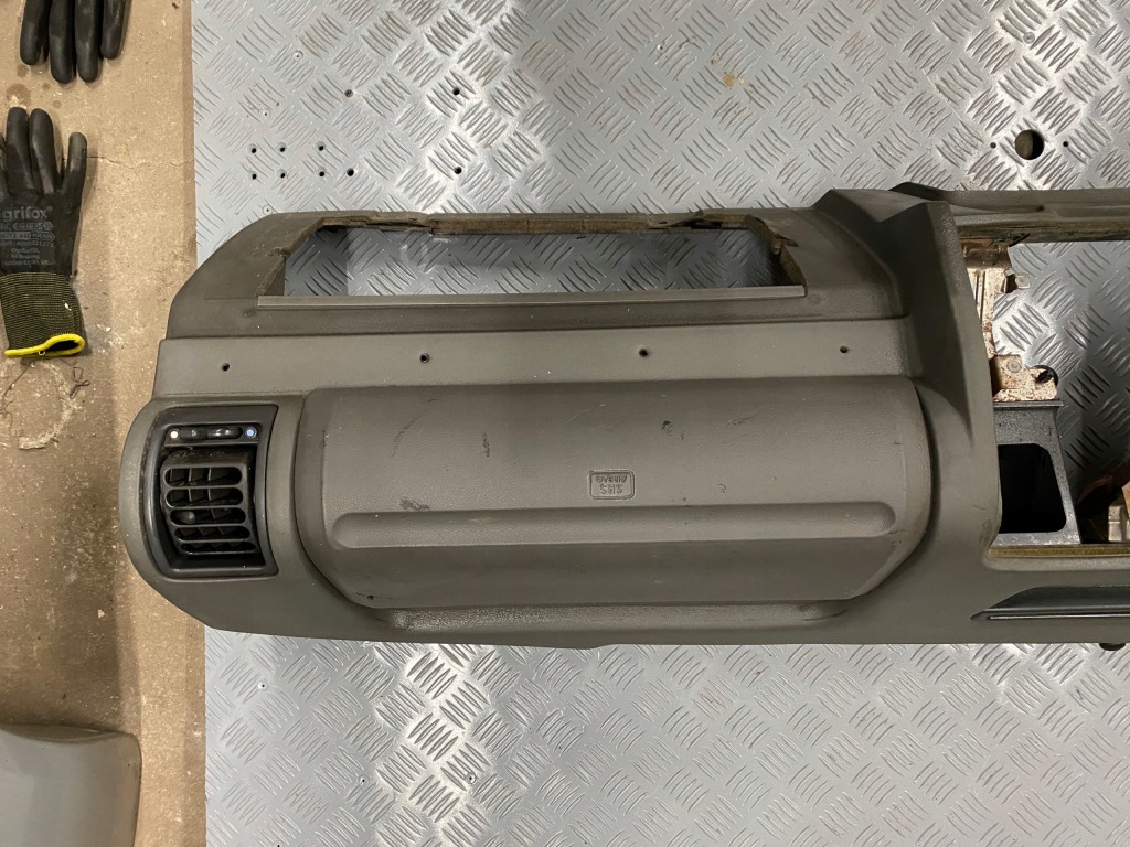 фото №4, Приборная панель air bag land rover discovery ii