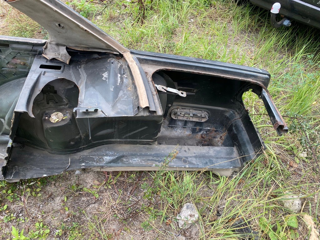 фото №7, Чверть задня права поріг bmw e30 coupe вузька лампа