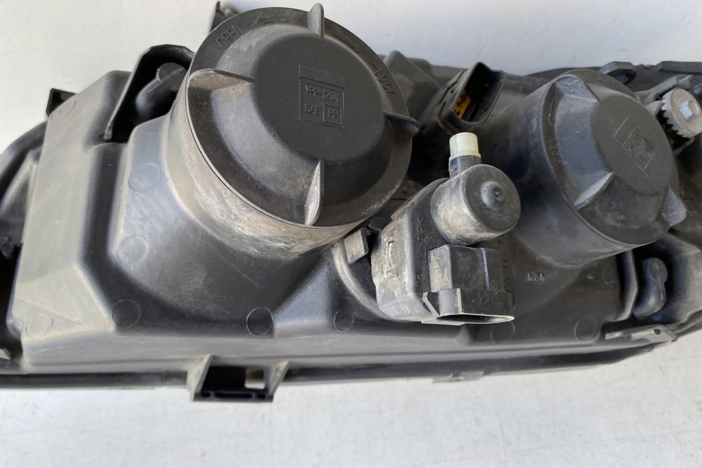 фото №12, Лампа правая передняя nissan almera ii хэтчбек n16 26010bn66a 1.5l