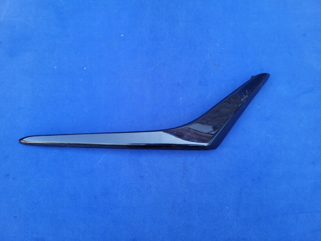 Купити Lexus rx500h f-sport 2023- 23- молдинг ліва заднього бампера ґрати