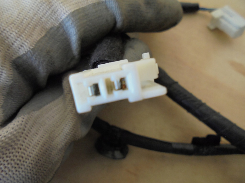 фото №5, Prius plus + электропроводка дверь правый задняя задние jbl