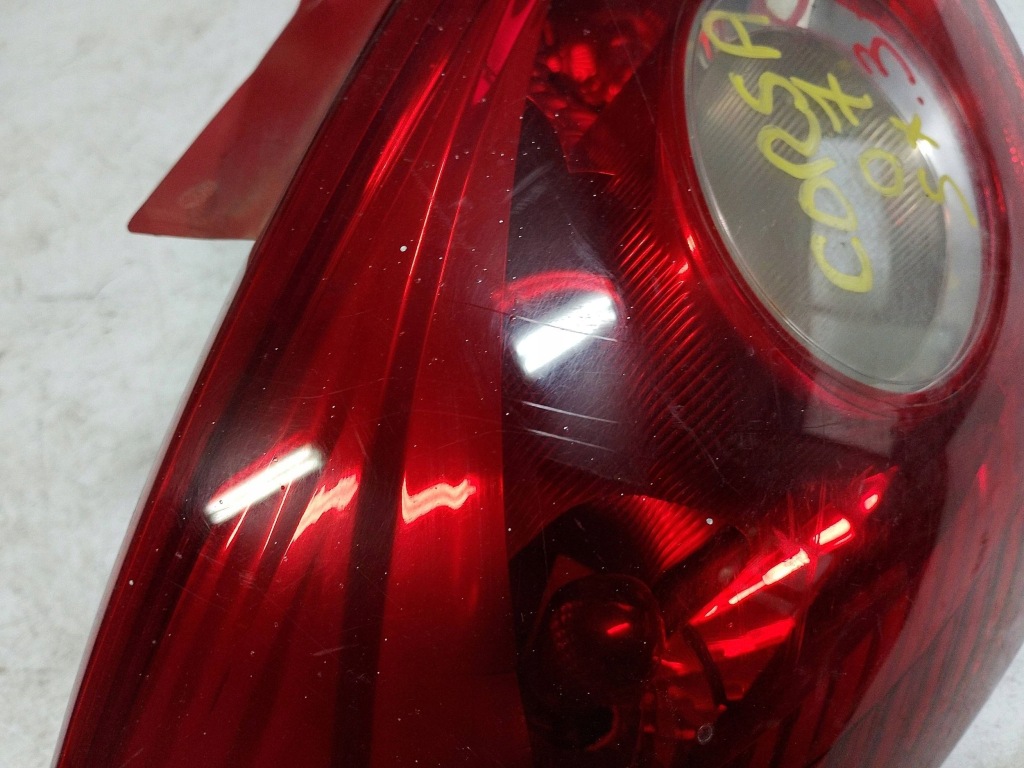 Opel corsa d hb лампа лівий задній 13186350 європа Недорого