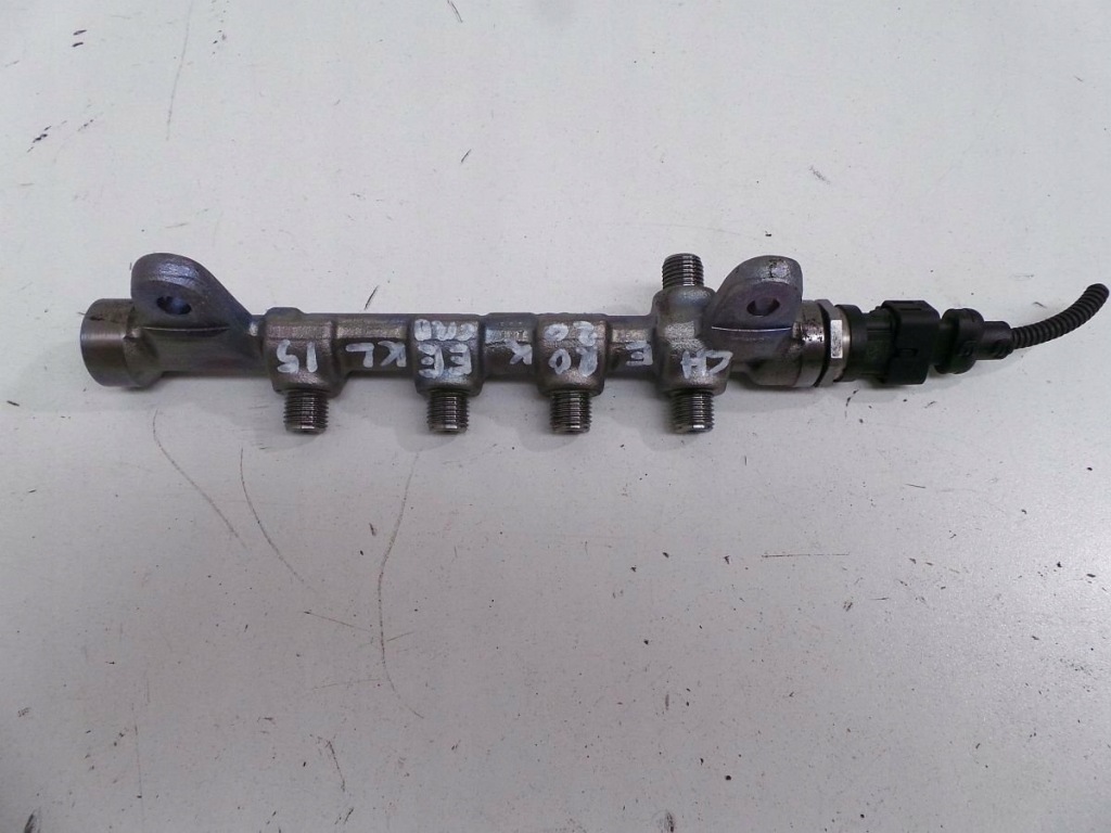 фото №1, Jeep cherokee kl 2.0 молдинг упорскування 0445214254