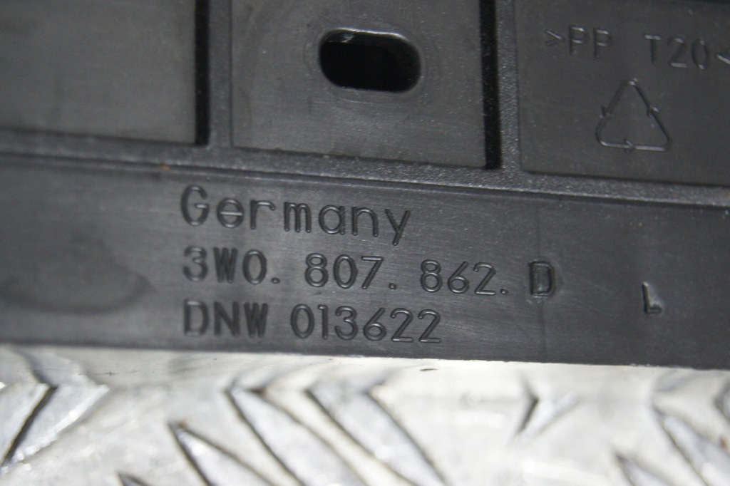 фото №8, Направляющая бампера левый задняя bentley continental gt