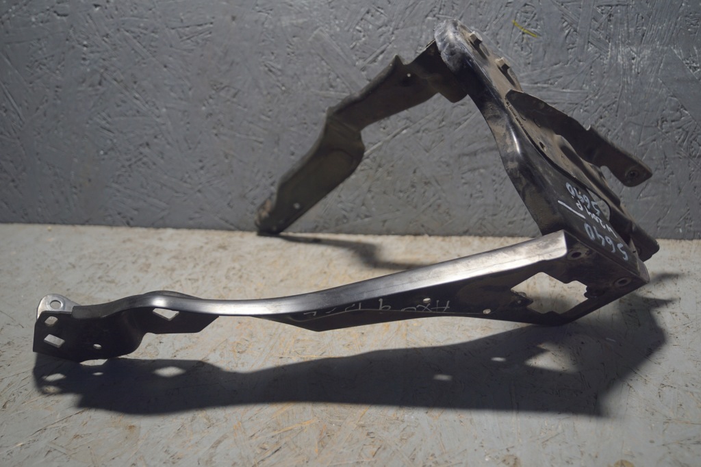 Панель фари лампи правий перед mercedes c w204 204626045 s640 Ціна