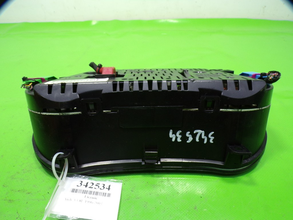 фото №4, Audi a3 8l лічильник прилади спідометр 8l0919880g