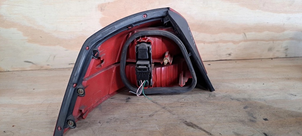 фото №2, Лампа задняя правая renault vel satis 8200014360