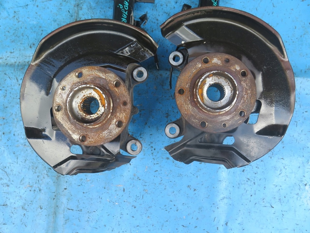 фото №1, Поворотный кулак перед правая lub левая renault kadjar