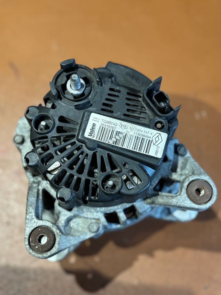 Генератор renault оригинальный номер tg9b042 Доставка