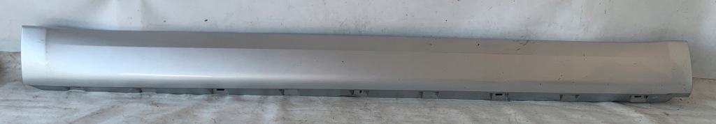 фото №1, Молдинг порог правая skoda yeti lift 5l0853856b