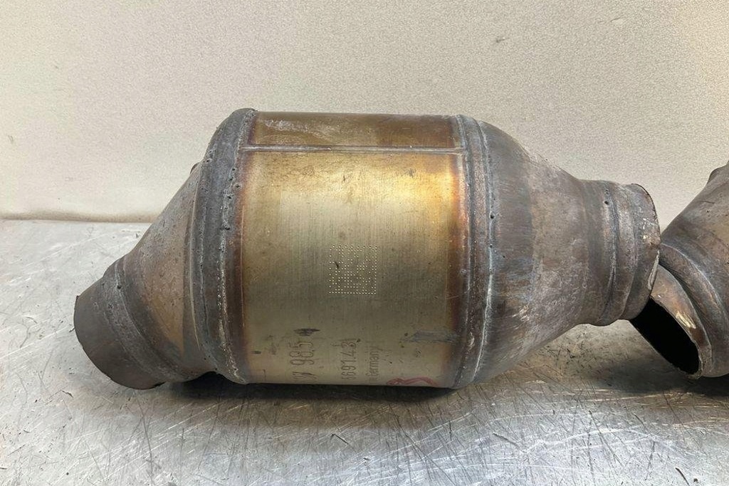 фото №14, Катализатор bmw 3 coupe e92 7637985 3.0l бензиновый 2011