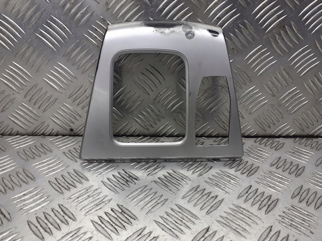 фото №1, Рамка чехол рычага переключения передач переключения передач mazda 5 2.0 cc3064341abs