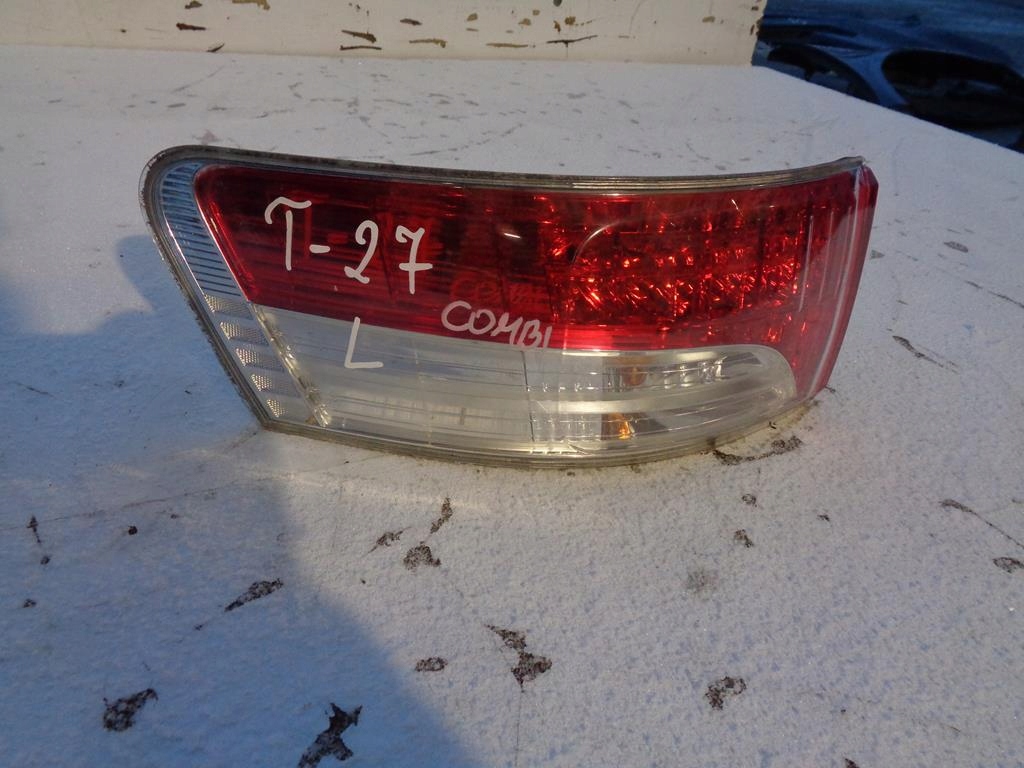 фото №1, Лампа левый задняя toyota avensis t27 kombi