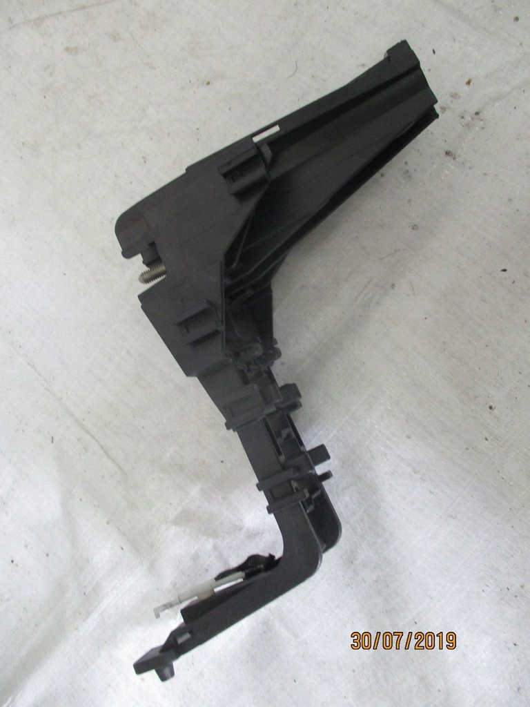 фото №1, Audi a4 b6 кронштейн реле 8e0937503b