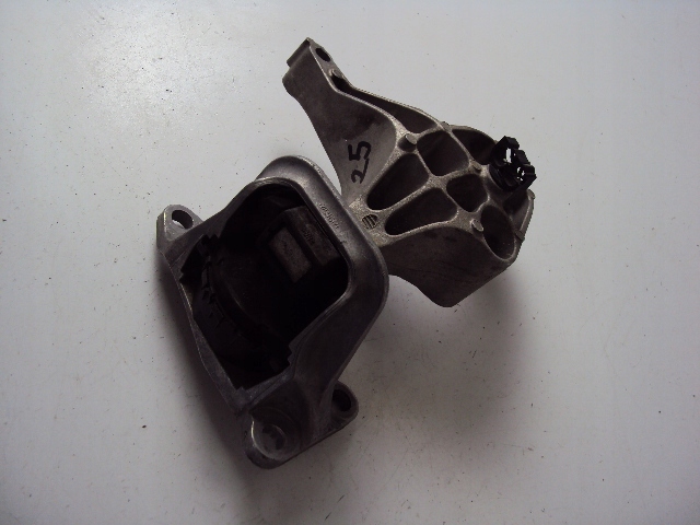 фото №2, Подушка двигуна renault megane iii 08-15