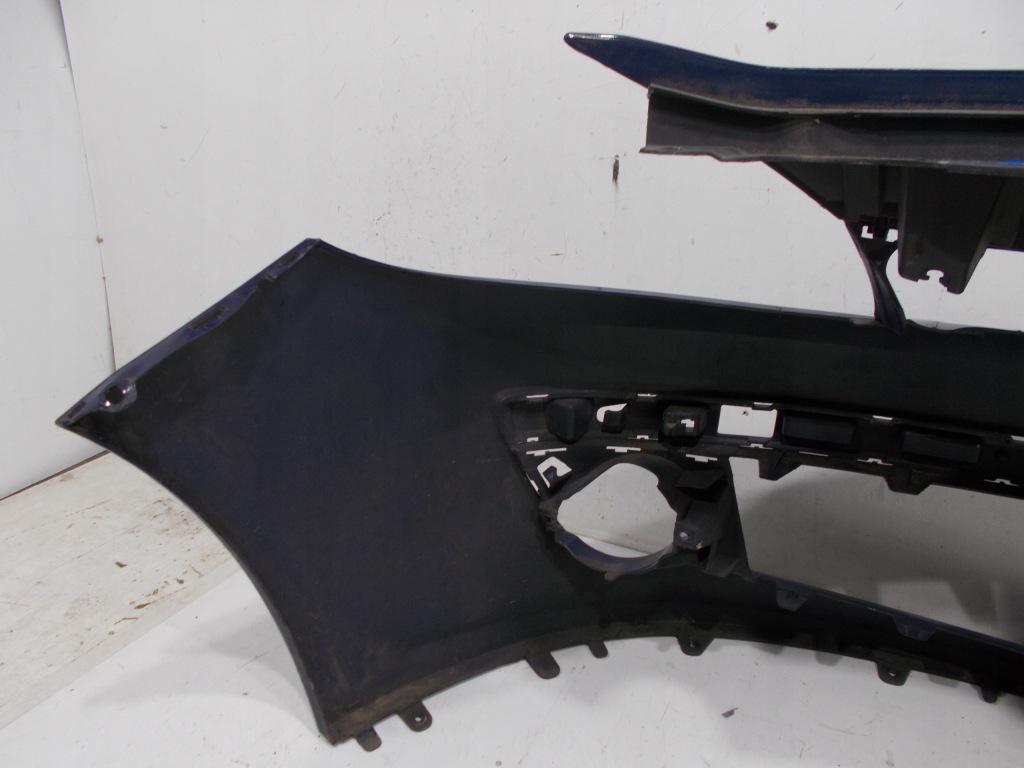 Renault clio 3 05-09 185 бампер передний оригинал  ! Цена