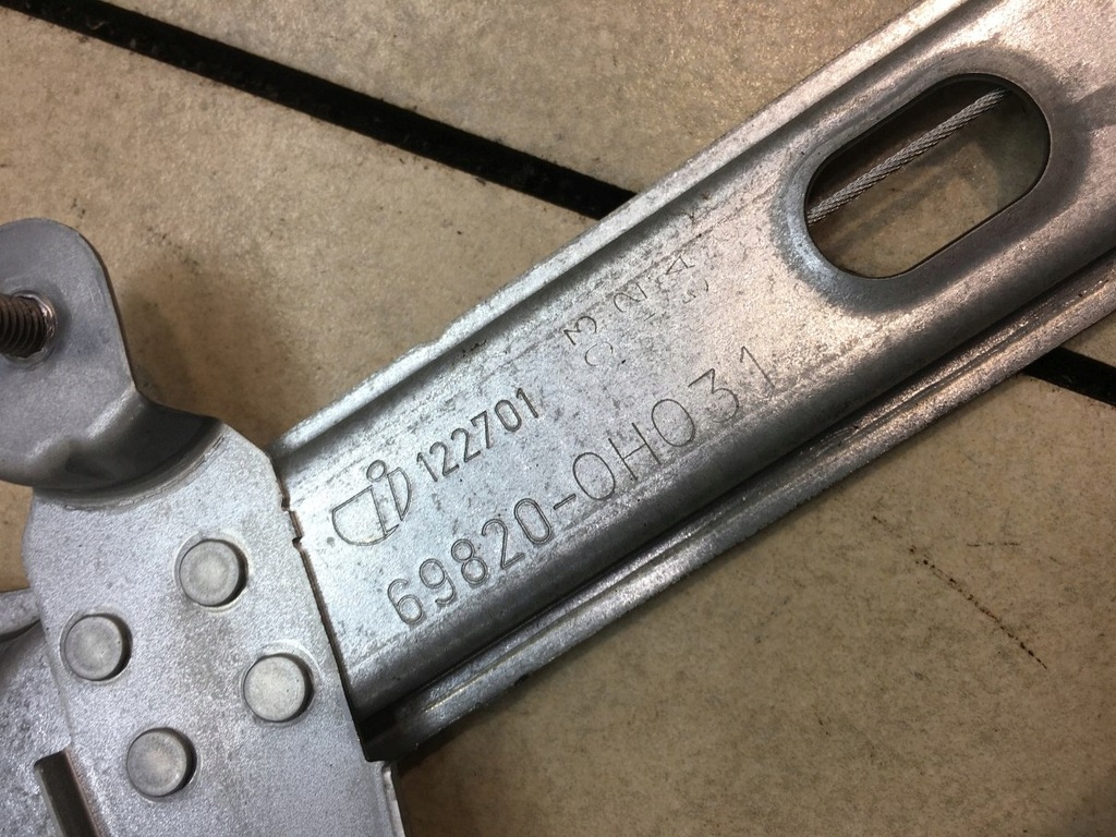 фото №8, Подъемник стекло левый перед aygo ii 69820-0h031