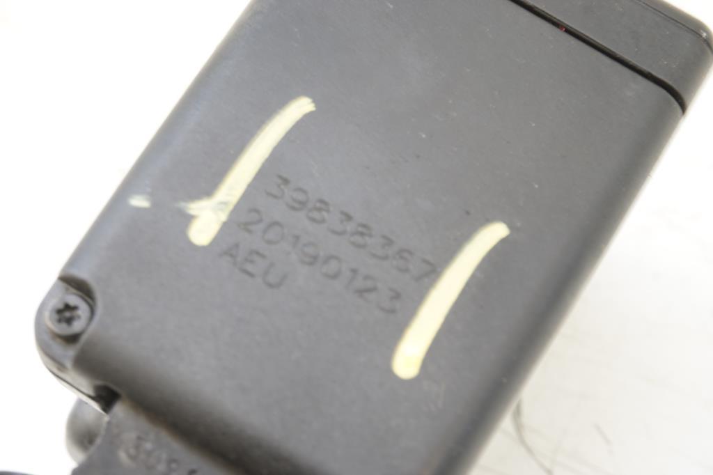 фото №7, Клипса ремней левый задняя volvo xc60 ii b4