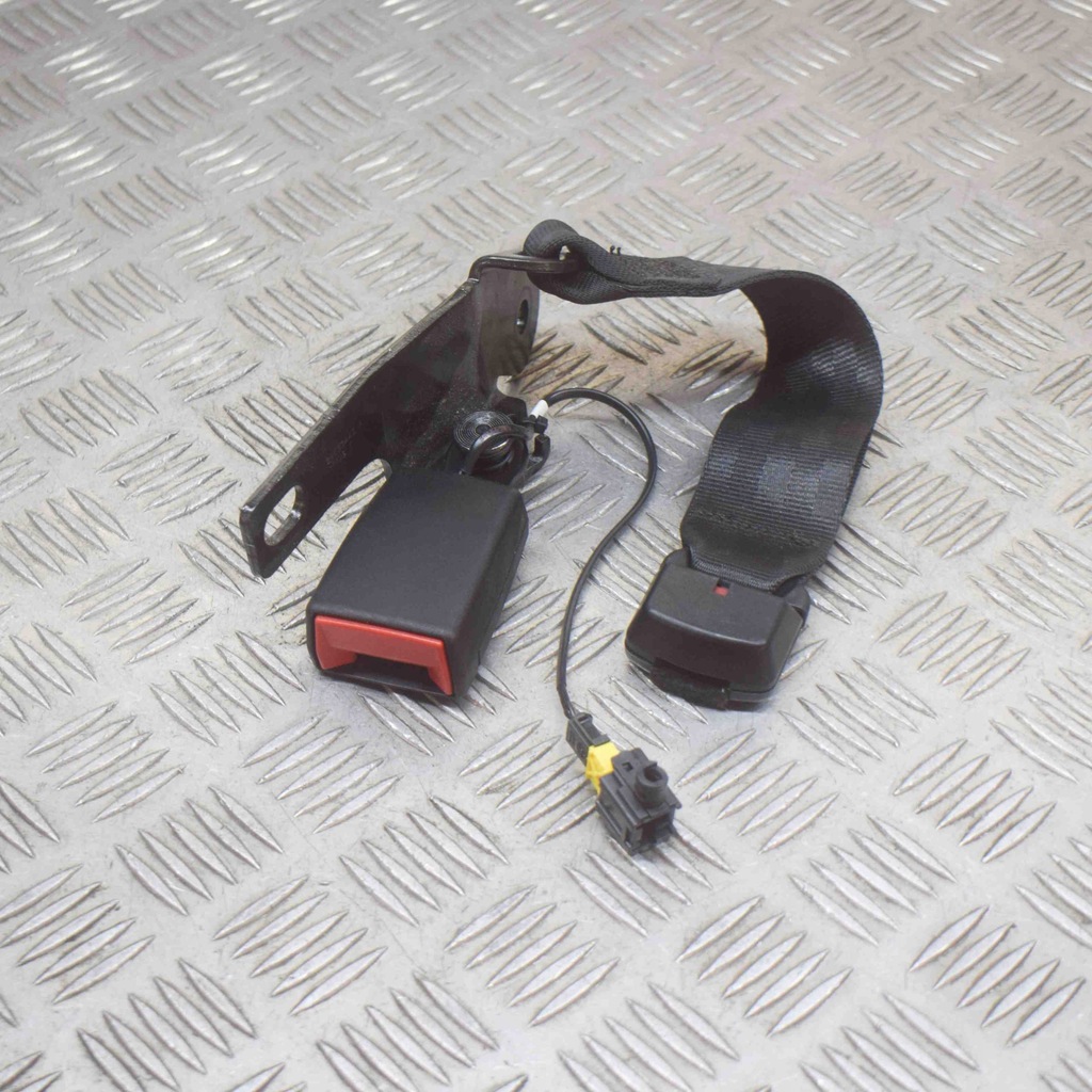 фото №1, Пряжка заднього lewego сидіння jeep renegade off-road bu 735598110 2.0l