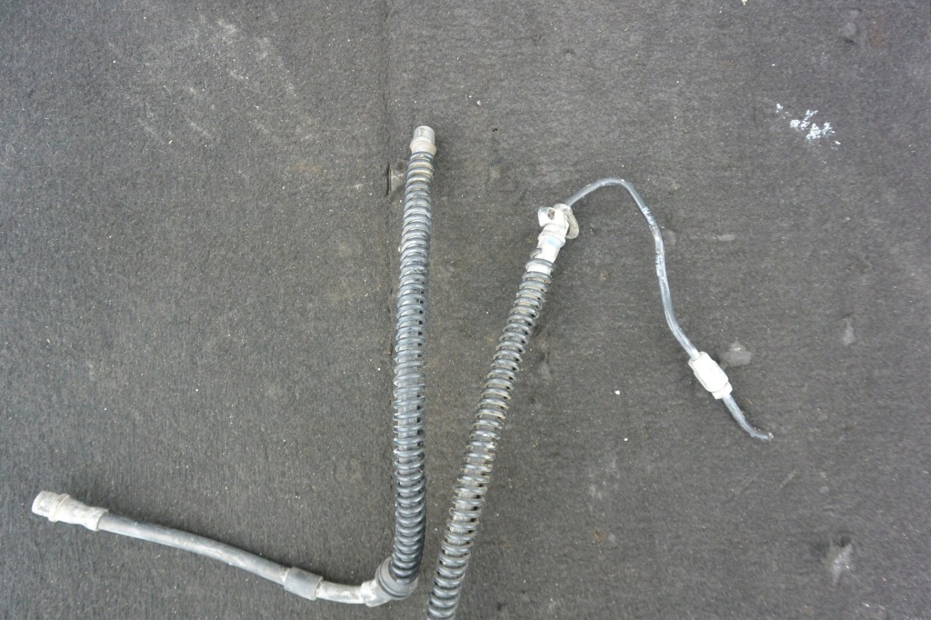 фото №7, Шланг гальмівний супорт перед правий лівий audi q7 4l vw touareg 7l