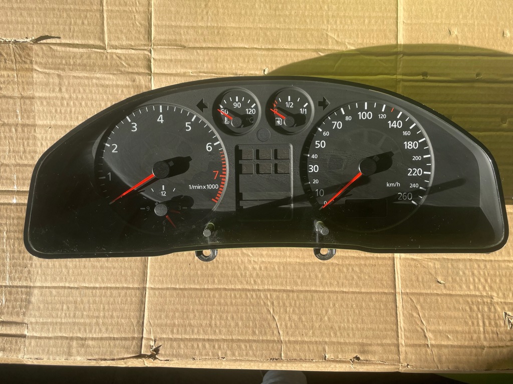 фото №1, Счетчик спидометр приборы audi 8d0919861c