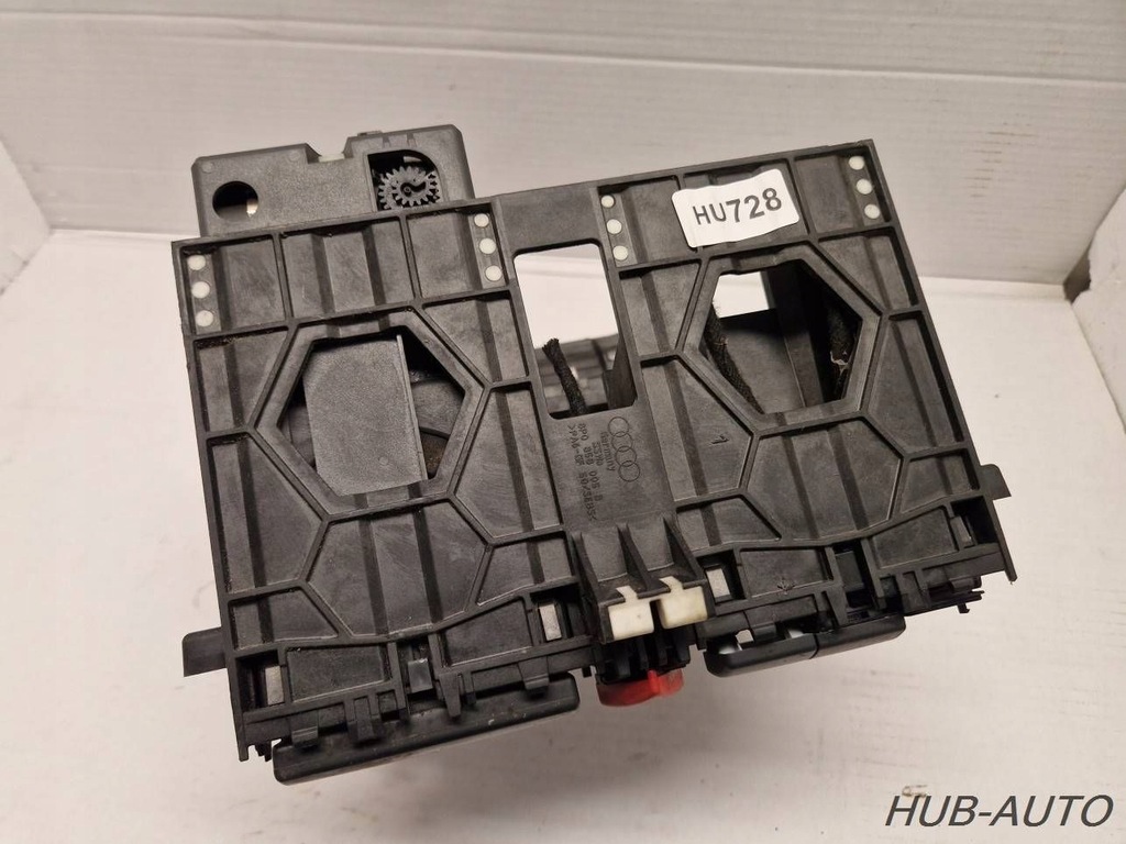 фото №14, Підсклянник рамка кишеня радіо кнопка аварійних audi a3 8p 8p0858005b