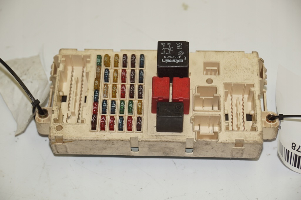 фото №1, Коробка запобіжників bsi 60660091 lancia thesis