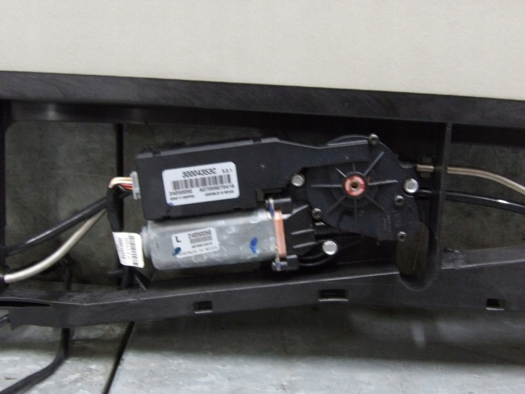 фото №14, Jeep grand cherokee wk люк