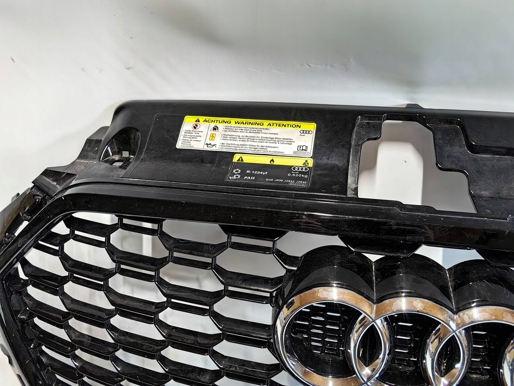 фото №9, Audi rs3 8v5 sedan - решётка радиатора, решётка радиатора polecam