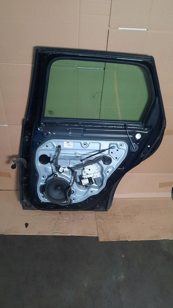 фото №11, Двері задня задні праве volvo v50 04-12r