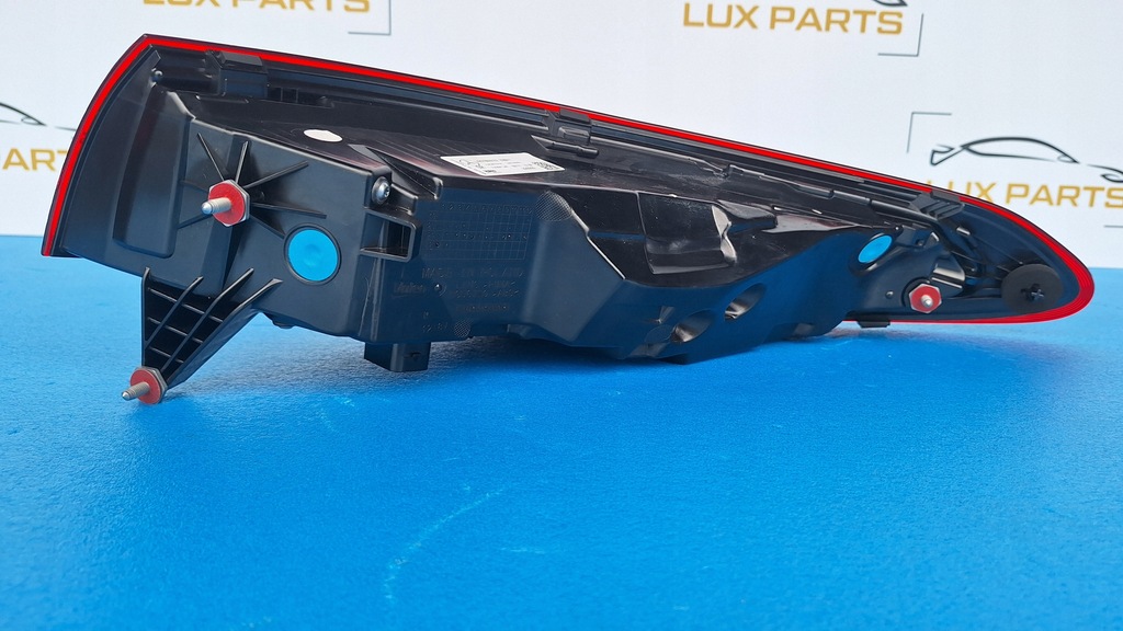 фото №7, Mercedes eqs v297 w297 лампа ліва задня w крила