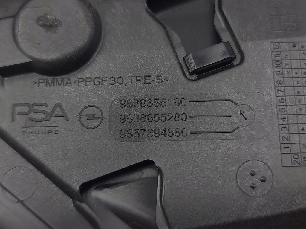 фото №8, Opel astra l 2023 левая сторона молдинг / прокладка стекло дверь задних