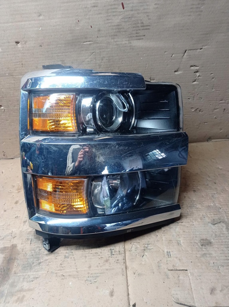 фото №1, Лампа фара правый перед chevrolet silverado 15-19