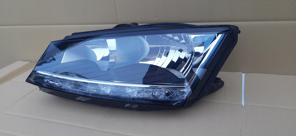 фото №5, Лампа перед левая skoda fabia iii lift led 17-