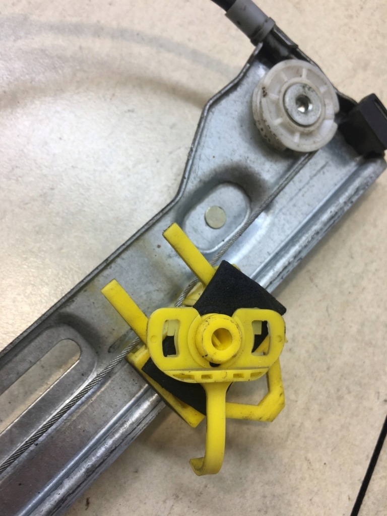 фото №6, Подъемник стекло правый задняя panda ii 46803653