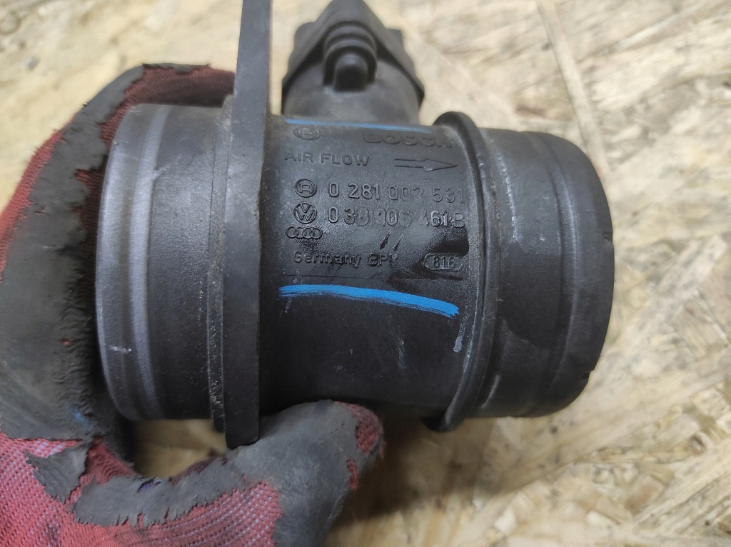 Расходомер воздуха 281 002 757 bosch audi Недорого