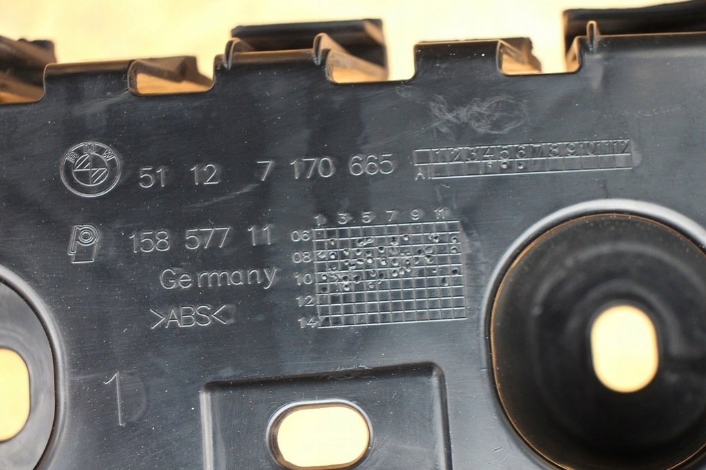 фото №7, Напрямна бампера кронштейн задня заднього bmw 1 e82 e88 центральний 7170665