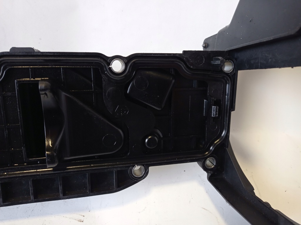 фото №8, Крышка клапанов citroen peugeot 1.6 hdi m06042a190