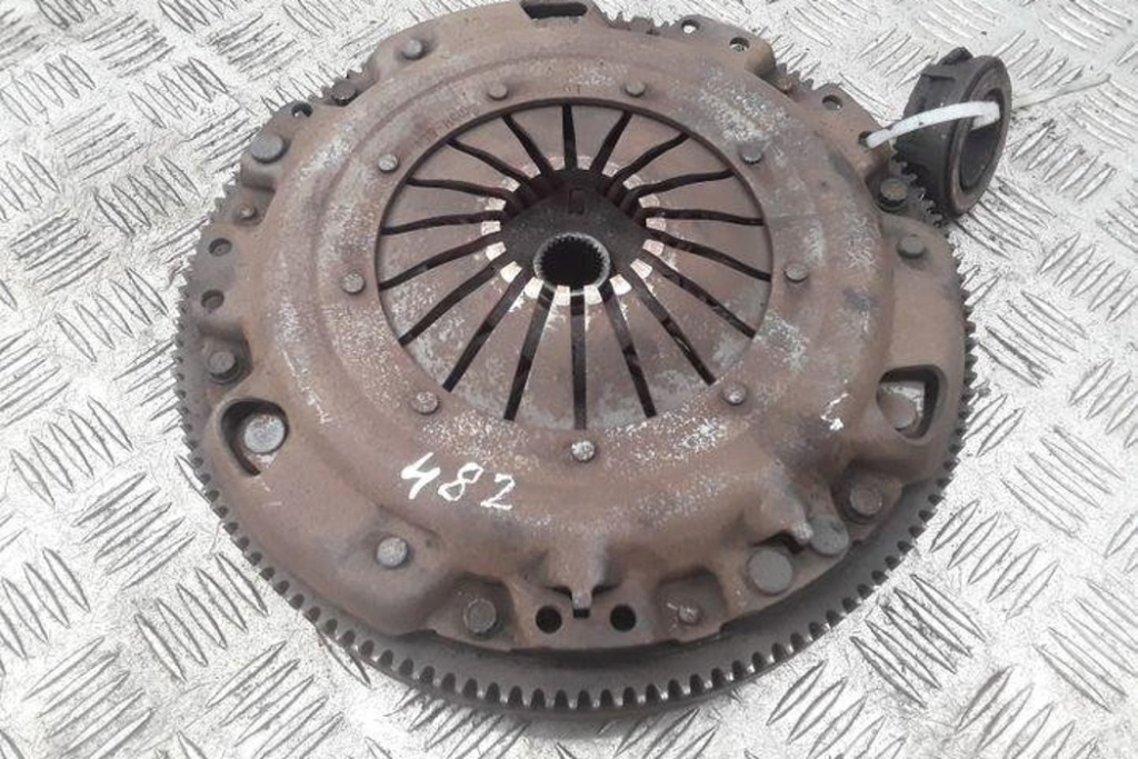 фото №10, Комплект зчеплення vw passat b3/b4 3a2, 35i 037105271k 1.8l бензиновий 66kw