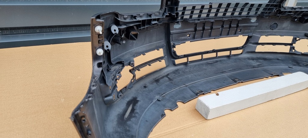 фото №11, Audi a4 b7 04- бампер перед оригинал a366