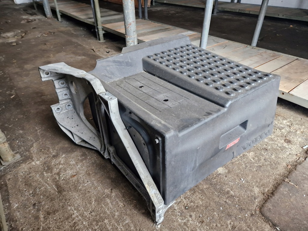 фото №2, Коробка аккумуляторов volvo fh 4 fm 4 fmx 4 renault gama range t