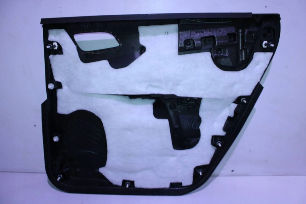 фото №6, Обшивка оббивка двері ліва задня задня fiat freemont