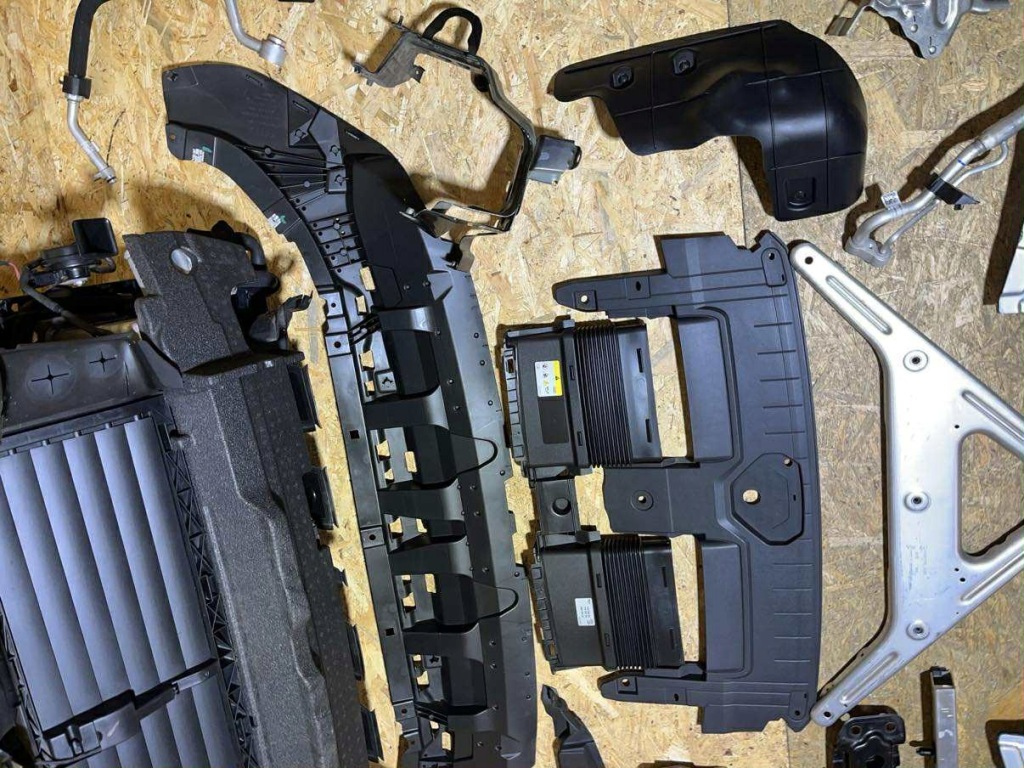 фото №14, Kompletny pas передний радиатор абсорбер audi q8 3.0 tdi 22r оригинал