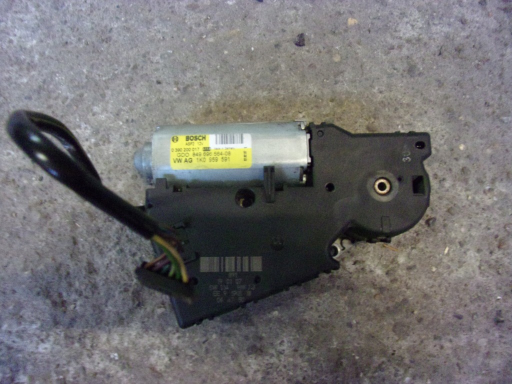 Купить Vw passat b6 моторчик люк 1k0959591