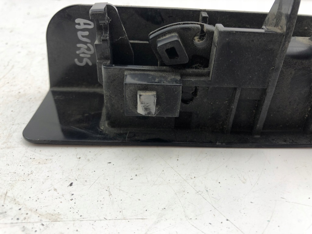 фото №4, Toyota auris відкривання заливної пального кронштейн