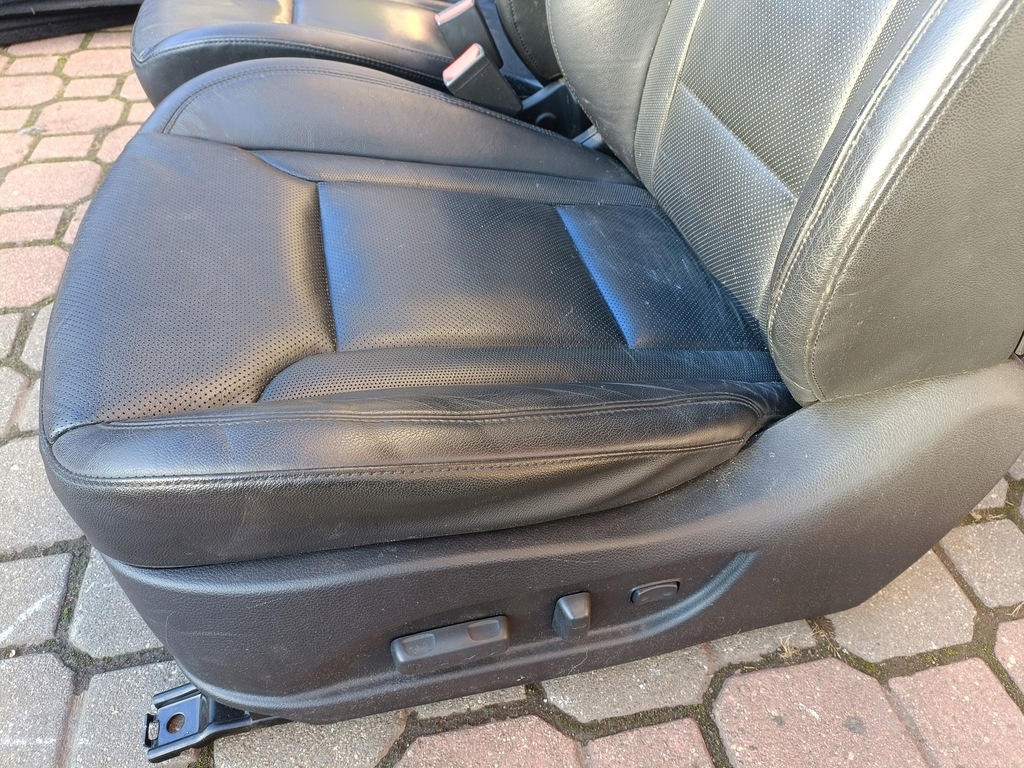 фото №6, Ładne сиденья el. заднее сиденье задняя кожа+ 4 x обшивки hyundai i40