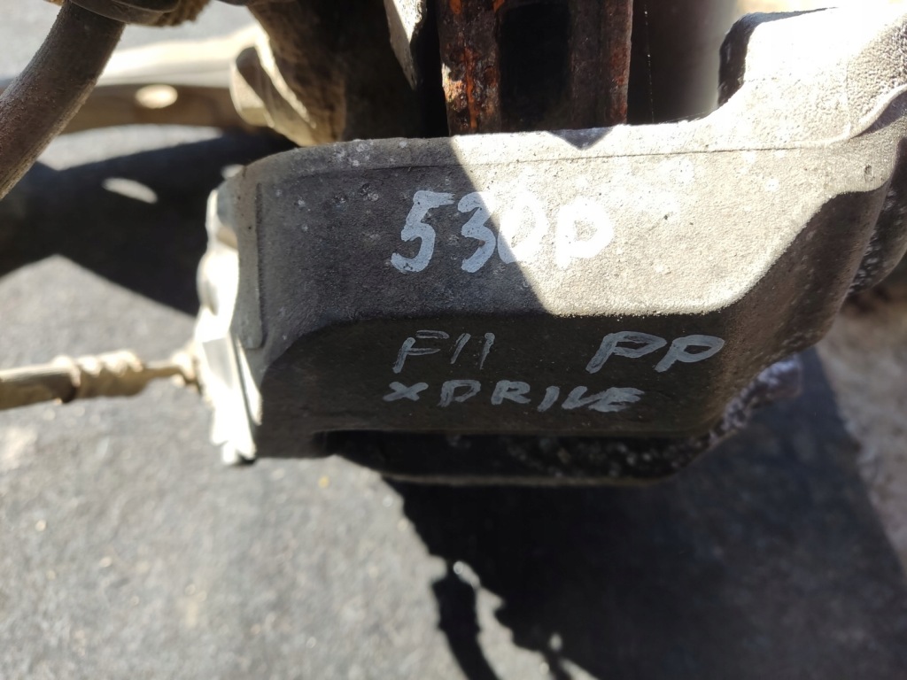 фото №4, Bmw f11 3.0d x-drive ступица поворотный кулак правый перед