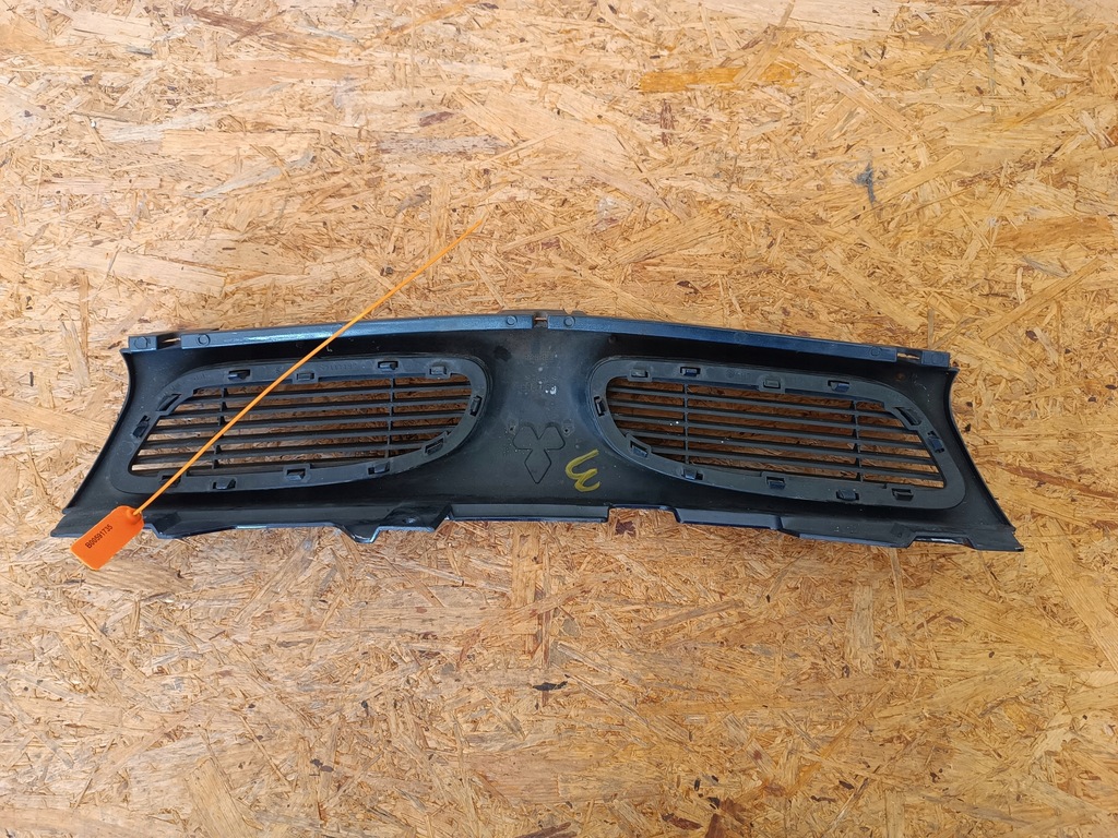 фото №11, Решётка решётка радиатора решётка радиатора бампера перед mb944763 mitsubishi carisma 95-