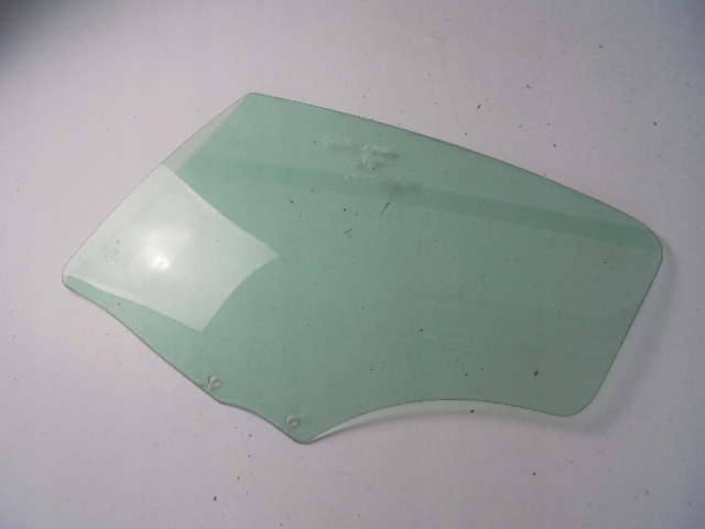 фото №1, Скло двері лівий задня peugeot 407 sedan 06 r