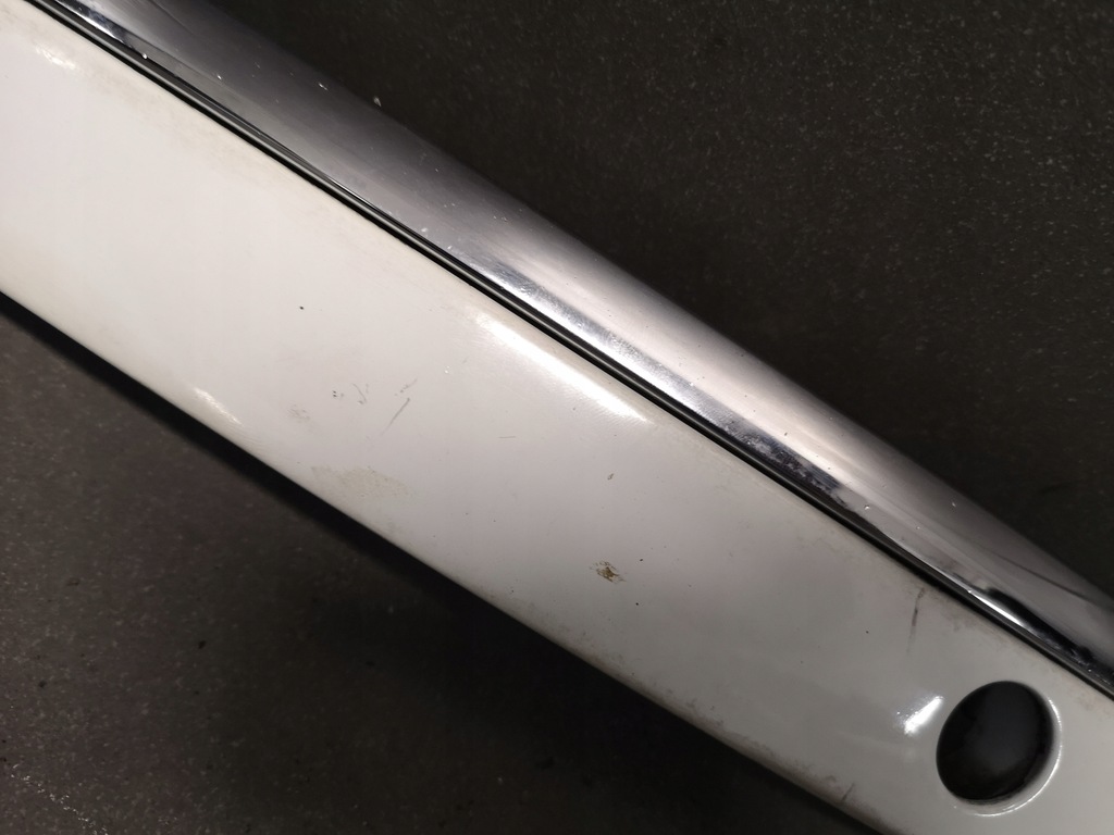 фото №6, Молдинг бампера ліва audi a8 d3 білий 4e0807223a